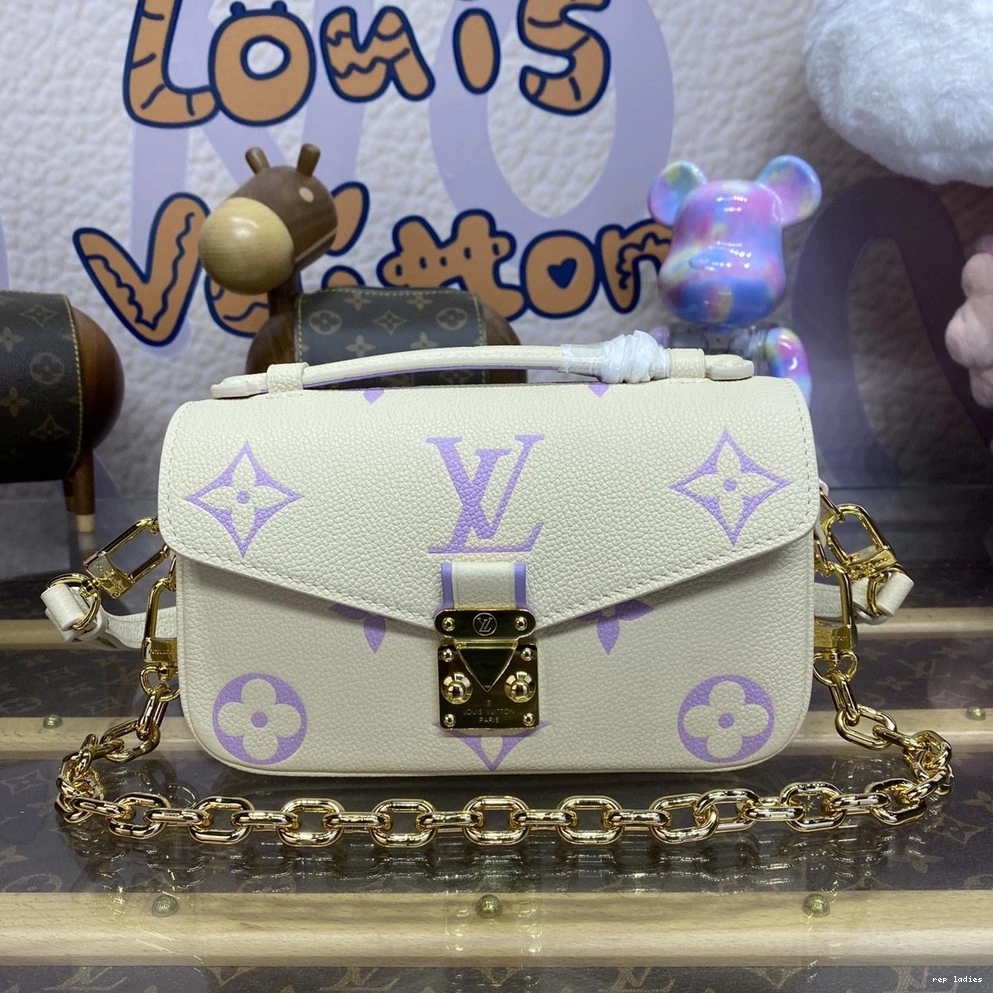 Cheap METIS WEST LOUIS POCHETTE EAST VUITTON 0813